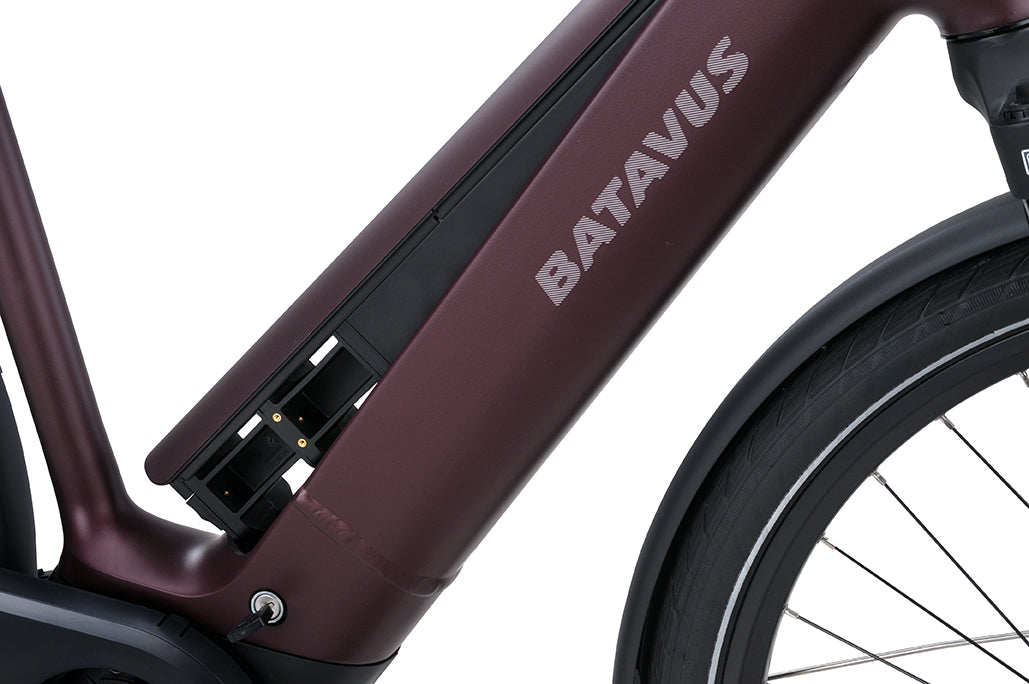 BATAVUS Finez PT Exclusive 2026 - 500 Wh Dames Burgundy Red Matt 57cm 2026